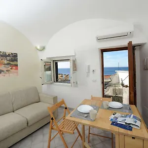 https://sol-levante.hotels-amalfi.com